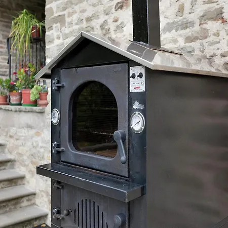 Country Cottage In Marche With Swimming Pool