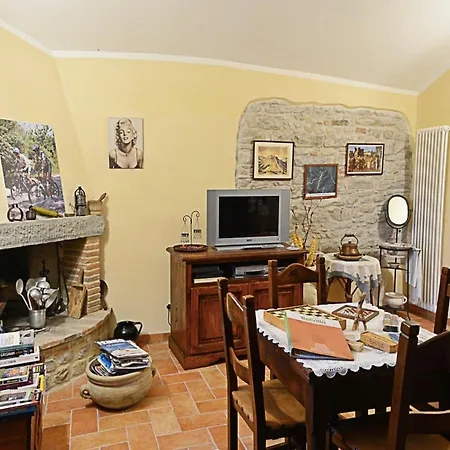 Country Cottage In Marche With Swimming Pool